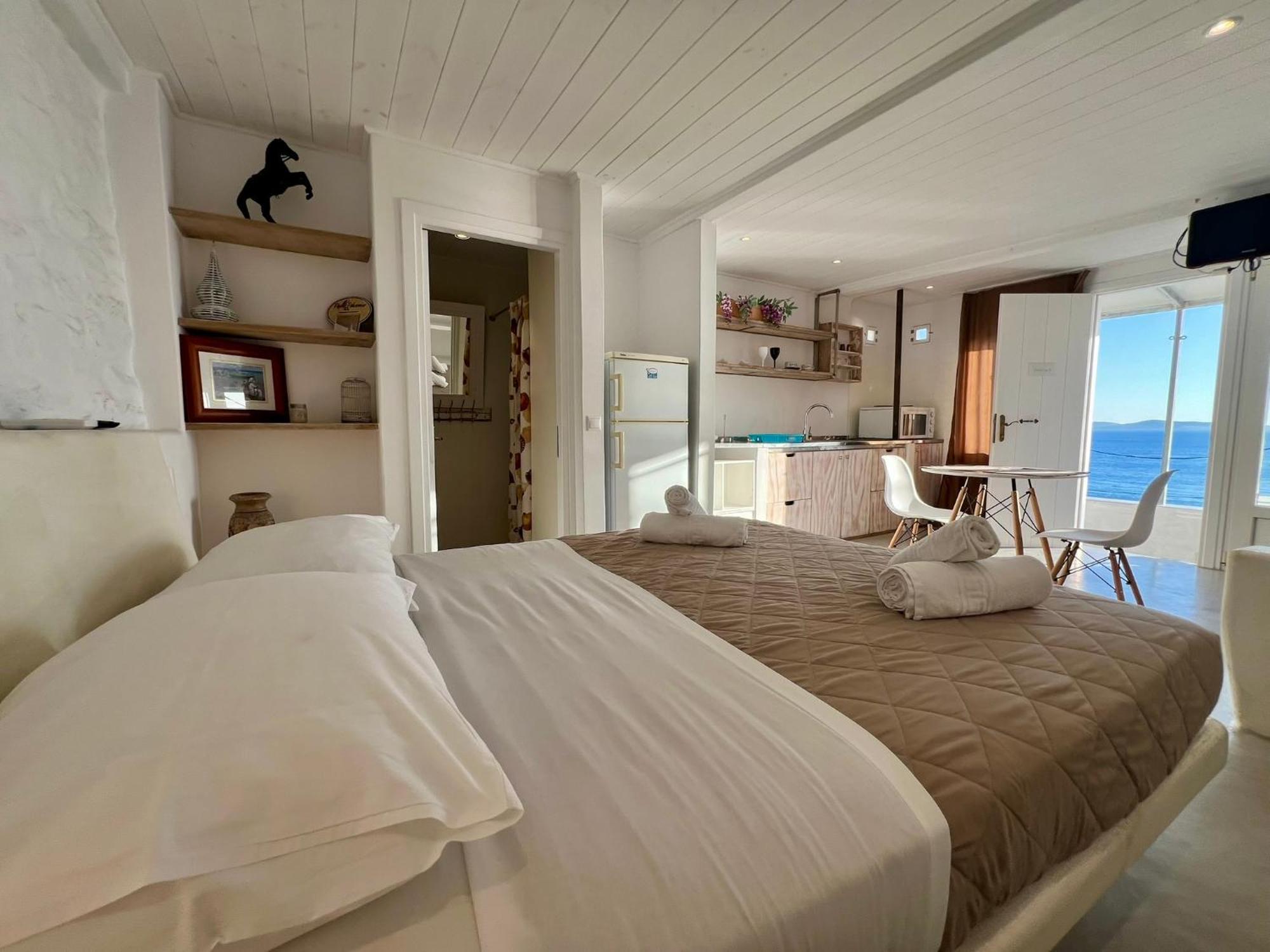 Mykonos Tourlos Nests - Sea View Escape Daire Dış mekan fotoğraf